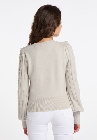 faina Neulepaita 'Tylin' värissä beige