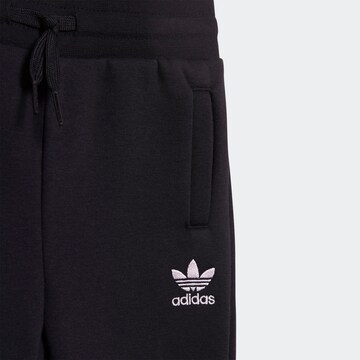 ADIDAS ORIGINALS Φόρμα τρεξίματος 'Adicolor Crew' σε μαύρο