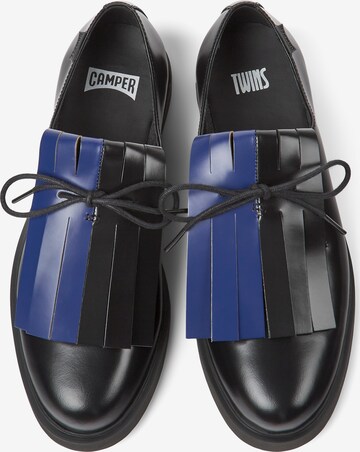 Chaussure à lacets 'Iman Twins' CAMPER en noir