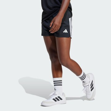 ADIDAS SPORTSWEAR Regular Sportshorts 'Essentials' in Schwarz: Vorderseite