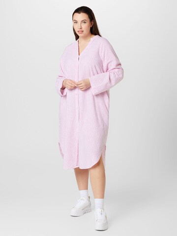 Robe-chemise 'CARLINETTE' ONLY Carmakoma en rose : devant