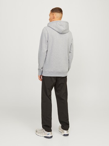 JACK & JONES - Sudadera en gris