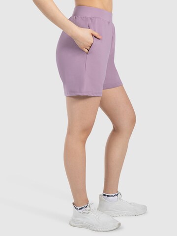 Smilodox Regular Shorts with Pockets ' Corry ' in Lila