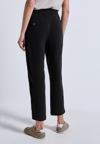 STREET ONE Slimfit Hose in Schwarz