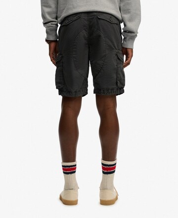 Superdry Regular Shorts 'Parachute Light' in Schwarz
