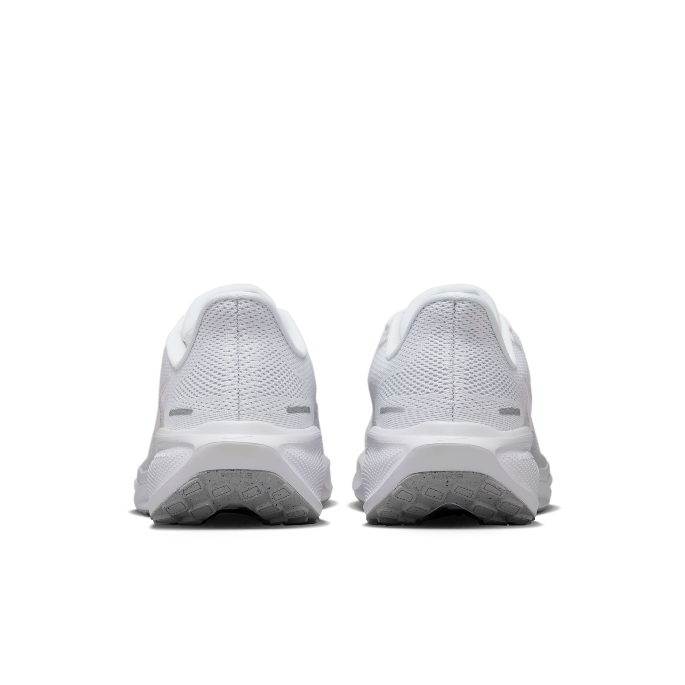 NIKE - Zapatillas de running 'Pegasus 41' en blanco