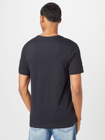 T-Shirt fonctionnel NIKE en gris