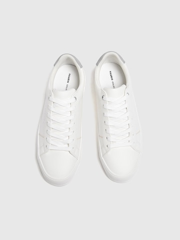 Baskets basses Pull&Bear en blanc