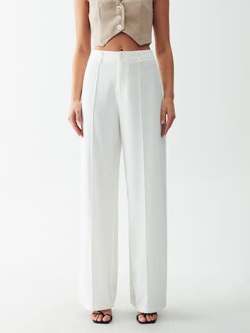 Calli regular Παντελόνι σε λευκό: μπροστά