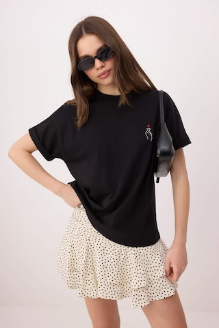 Trendyol Shirt in Black: front