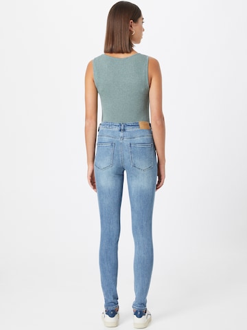 VERO MODA Skinny Jeansy 'ELLA' w kolorze niebieski