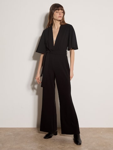 Tuta jumpsuit ' ' di Apricot in nero: frontale