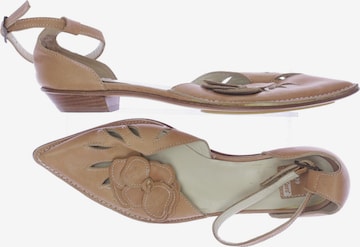 Kickers Sandalen 39 in Beige: predná strana