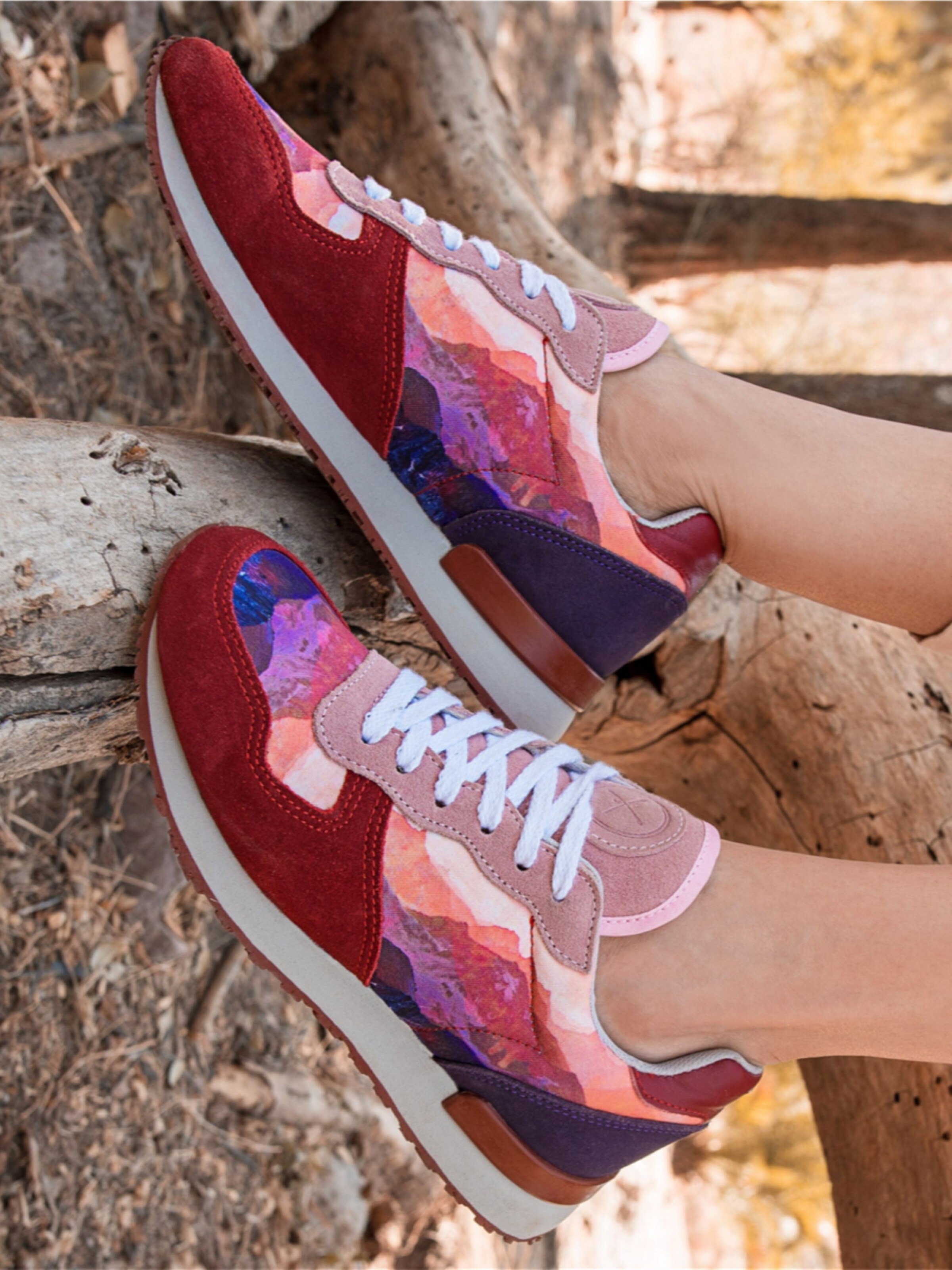 inkkas Sneaker low 'Inkkas Andes Sneaker – Handgefertigter Damen-Sneaker aus Leder'‌‌‌‌‌‌ in rot, Produktansicht