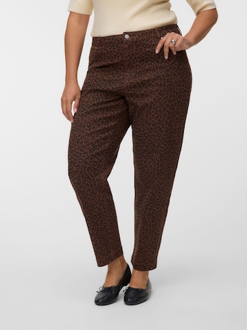 Vero Moda Curve Regular Jeans 'VMCTessa' in Bruin: voorkant
