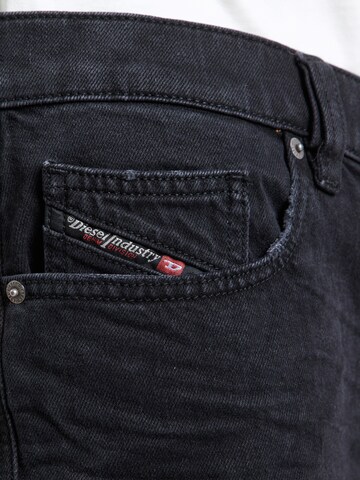 DIESEL Regular Jeans in Black