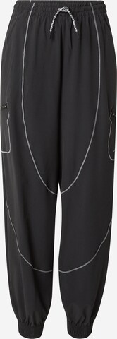 Jordan Tapered Hose in Schwarz: predná strana