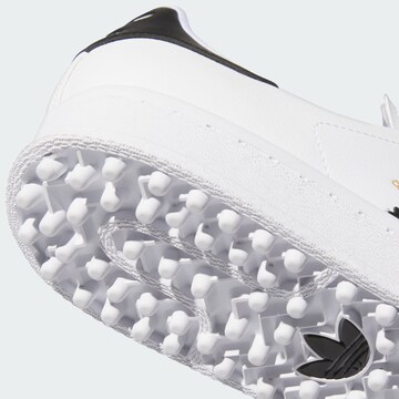 ADIDAS PERFORMANCE - Calzado deportivo 'Superstar' en blanco