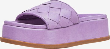 INUOVO Mules in Purple: front