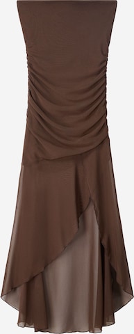 BershkaKoktel haljina - smeđa boja: prednji dio
