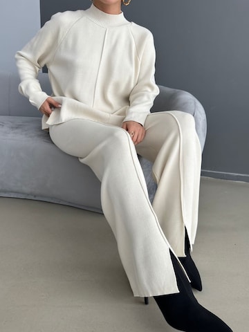WOMAN VISION Pantsuit in Beige: front
