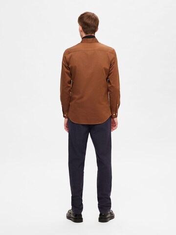 SELECTED HOMME Slim fit Overhemd in Bruin