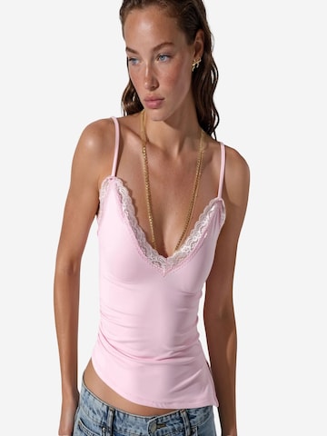 Busem Top 'Tanktops & Camis' in Roze: voorkant