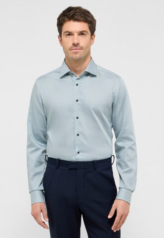 ETERNA Slim fit Business shirt in Green: front