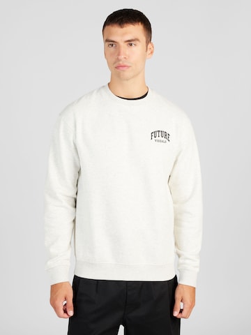 QS Sweatshirt in Wit: voorkant