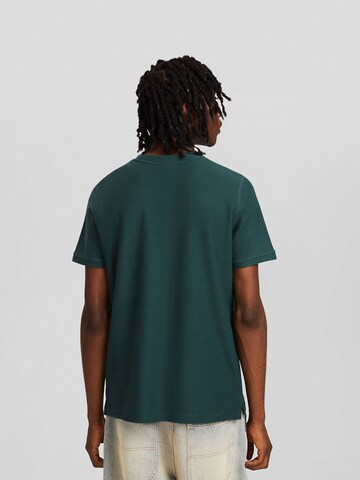 Tricou de la Bershka pe verde