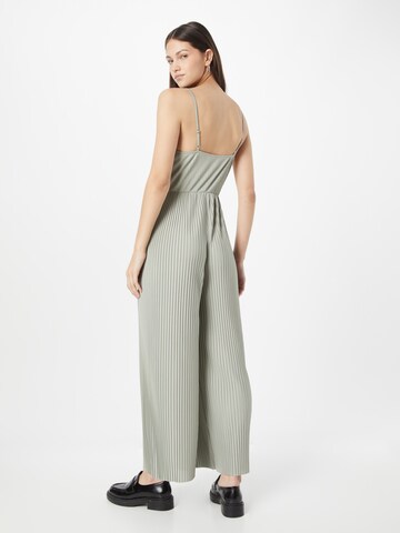 Tuta jumpsuit 'Jessie' di ABOUT YOU in verde