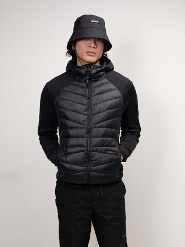 Giacca per outdoor ' Titan Hybrid Hood ' di JACK1T in nero: frontale