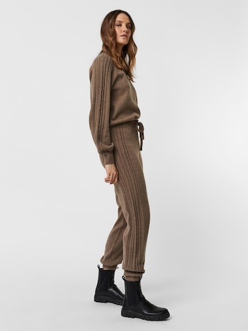 VERO MODA Tapered Hose 'Melena' in Braun