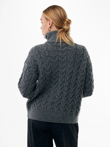 Pullover di MEXX in grigio