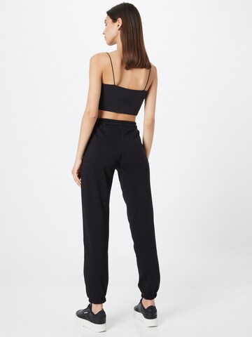 Effilé Pantalon b.young en noir