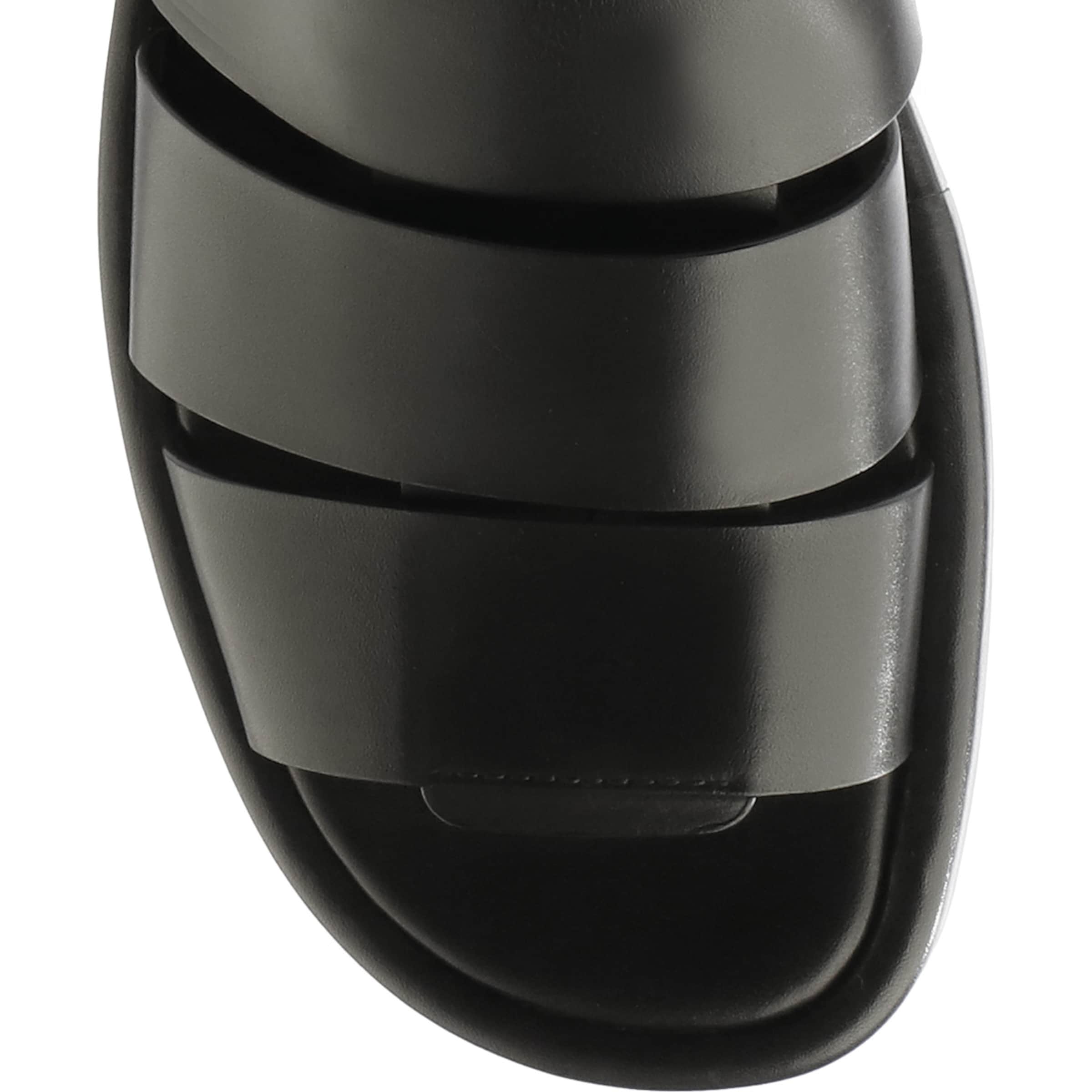 Mule 'TERI' Högl en noir