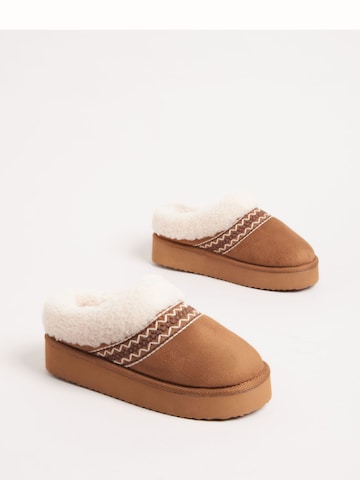 Friends Like ThesePapuče - smeđa boja