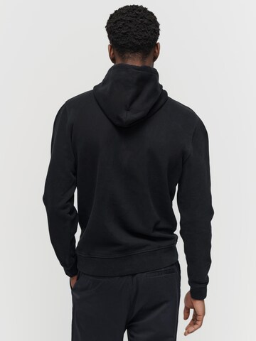 SANVT Sweatshirt 'The Hooded Sweatshirt' in Schwarz