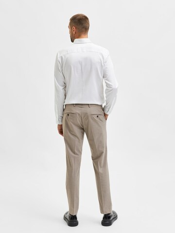 Coupe slim Pantalon à plis SELECTED HOMME en beige