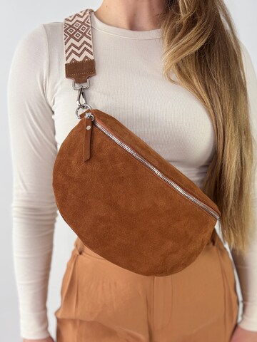 Marsupio 'NOA large' di lePelou in marrone