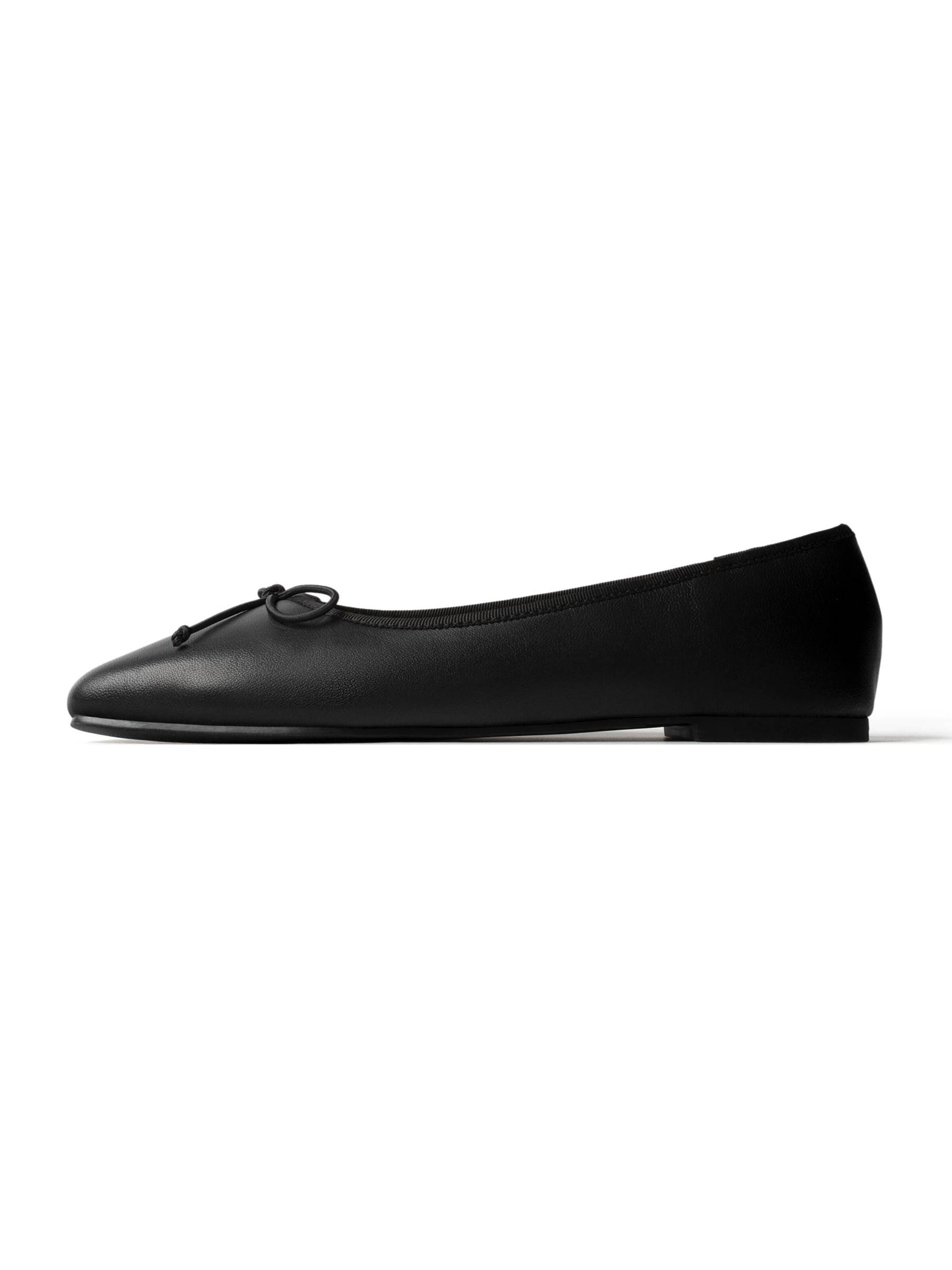 L37 HANDMADE SHOES Slipper 'CHASING THE ENDLESS SUN'‌‌‌‌‌‌‌ in Schwarz: Vorderseite