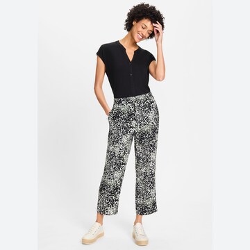 Olsen Slim fit Trousers in Green: front