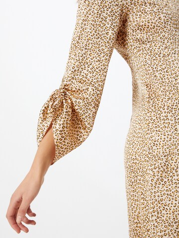 Rochie de la River Island pe bej