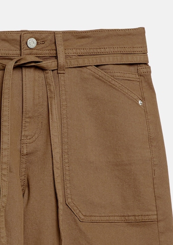 s.Oliver Loosefit Jeans 'Suri' in Bruin