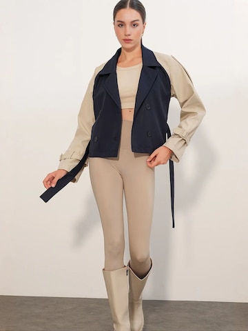 Cappotto di mezza stagione 'Trenchcoats' di Bigdart in beige: frontale