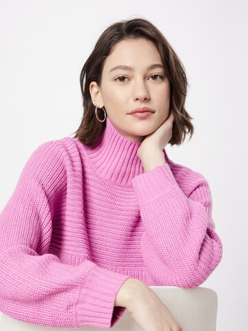 Monki Pullover in Pink