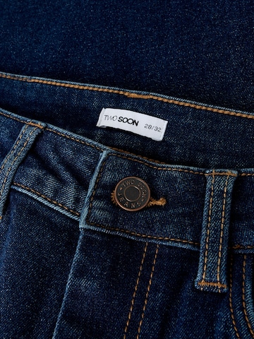 TWO SOON Flared Jeans in Blauw
