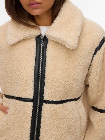 VERO MODA Tussenjas in Beige