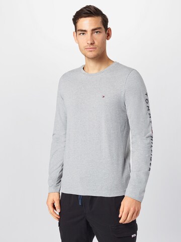 T-Shirt TOMMY HILFIGER en gris : devant