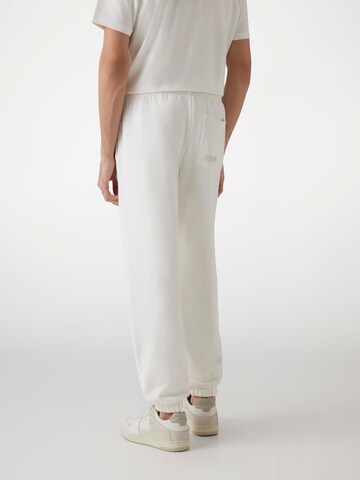 GUESS Regular Sporthose in Weiß